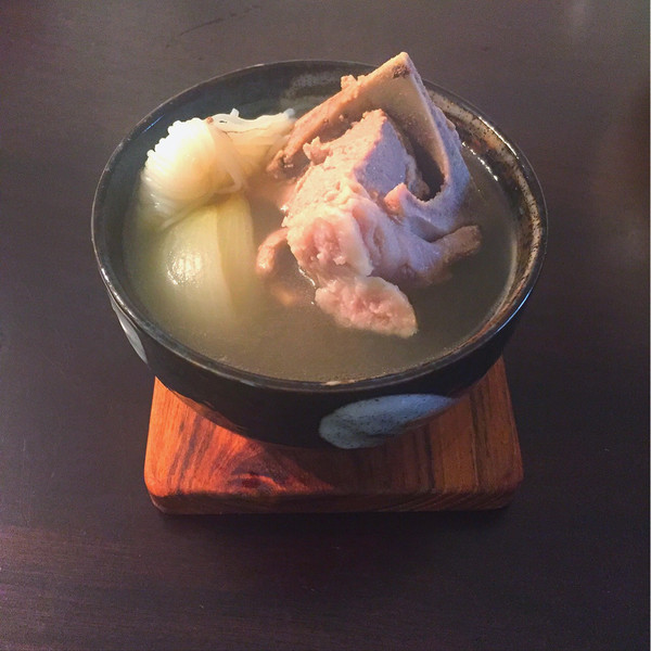 牛骨湯