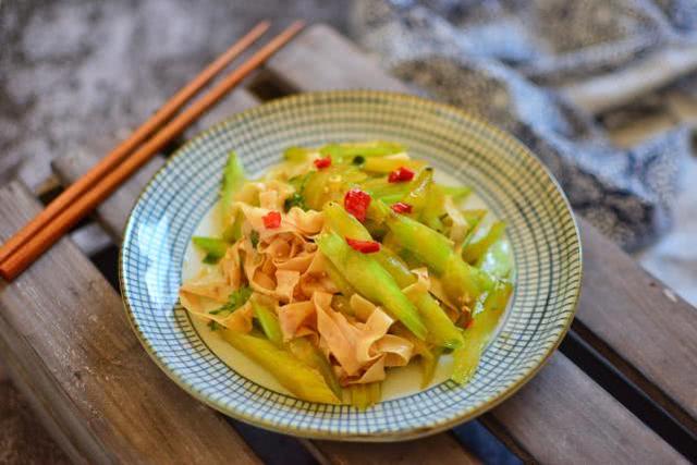 分享幾道我家最近常吃的菜，孩子長身體的時候，每頓飯都不哄弄