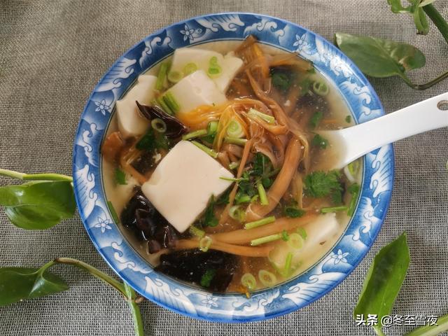 飯前先喝湯，勝過良藥方，分享一款素食湯，營養豐富，適合秋季喝