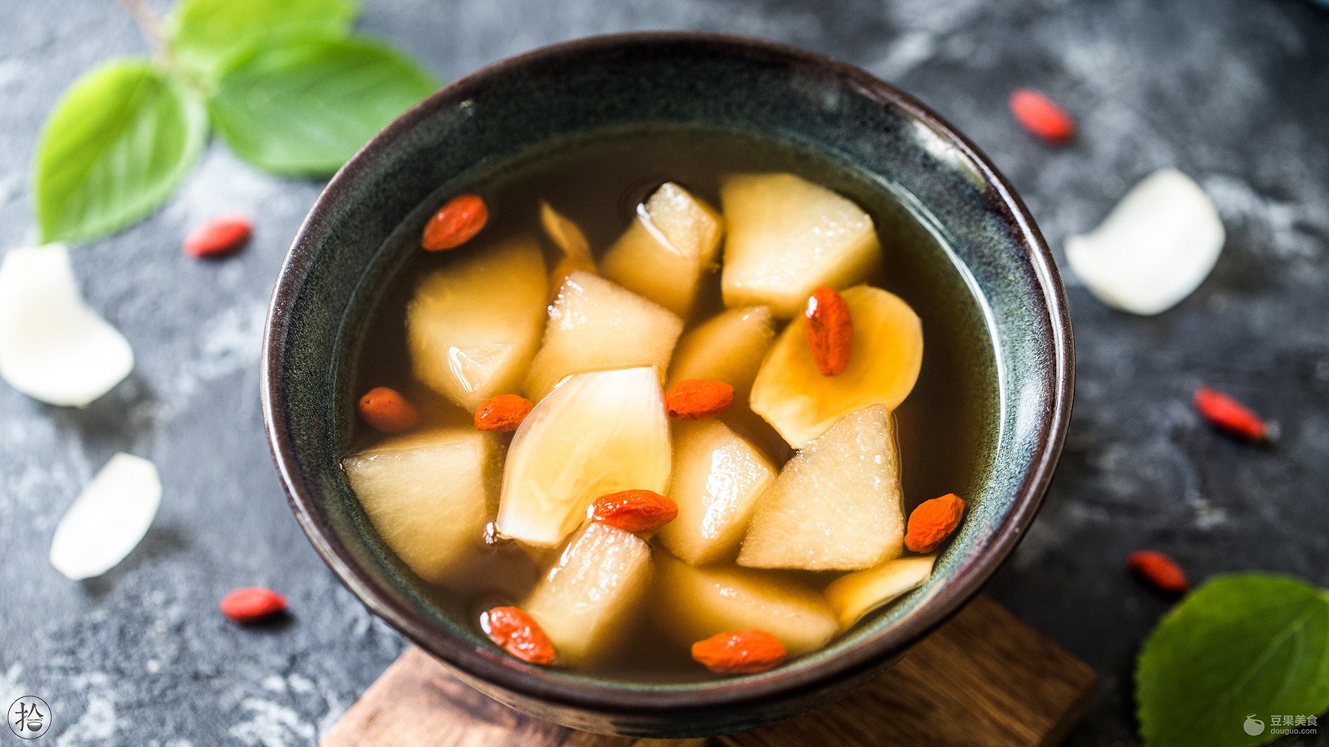 冰糖炖雪梨怎么做_冰糖炖雪梨的做法_豆果美食