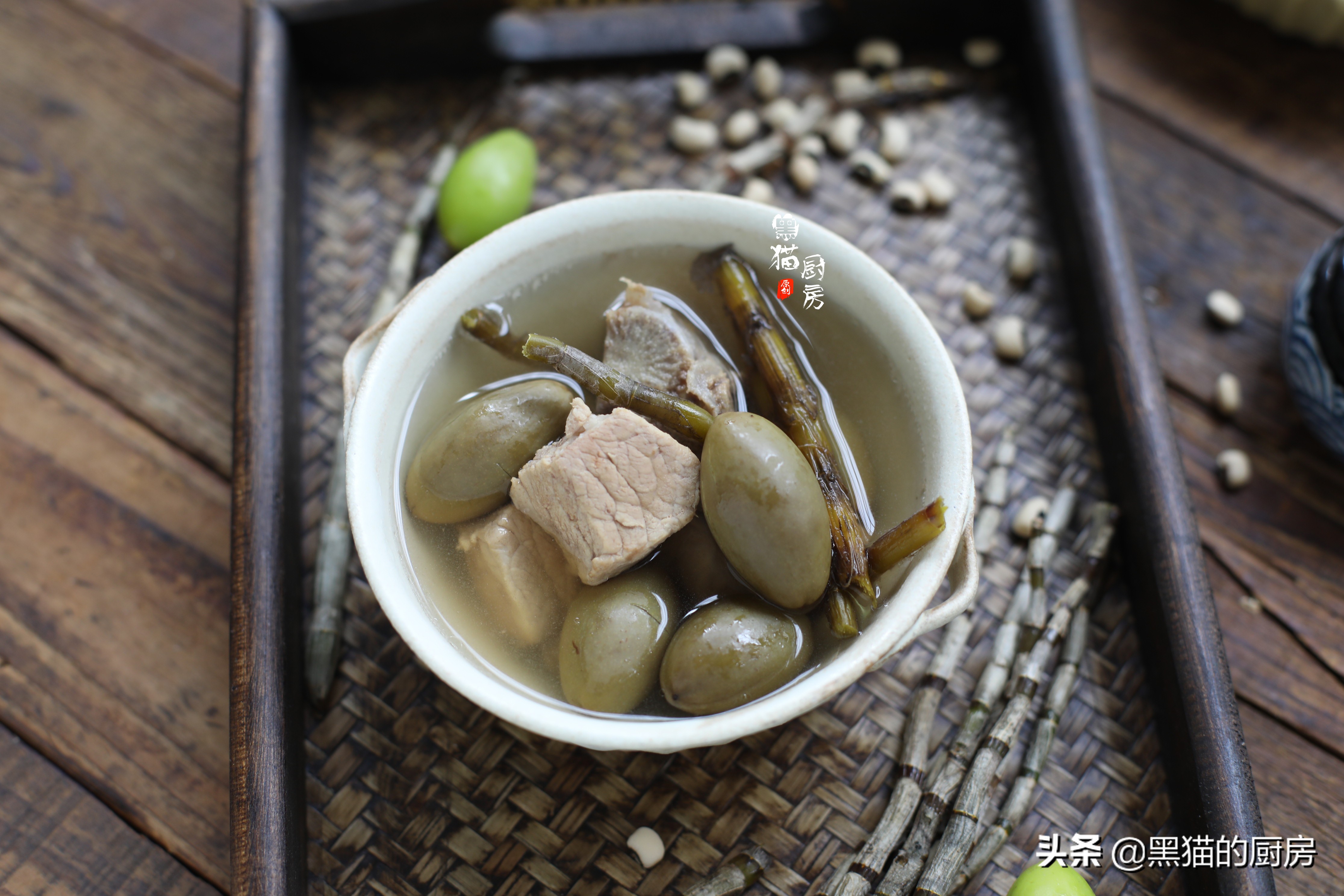 夏天，別只會煲冬瓜湯，多學一道廣東家常靚湯，解暑氣清心火潤肺