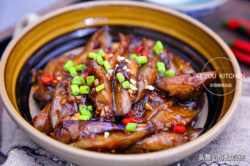 茄子的6種素燒法，一點肉沒放，卻比大魚大肉吃著還香，特別下飯