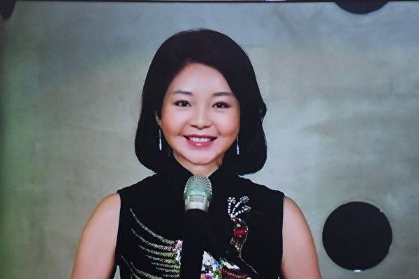 鄧麗君姪女曝光!笑憶「小時候不知她多紅」過年才見得到 「穿姑姑舊衣現身」網讚:是一家人沒錯