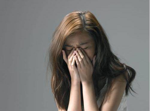 兒子不像自己 越長越像「同事小張」!親子鑒定「頭頂一片綠光」丈夫怒離婚,妻子喊冤:我也是受害者