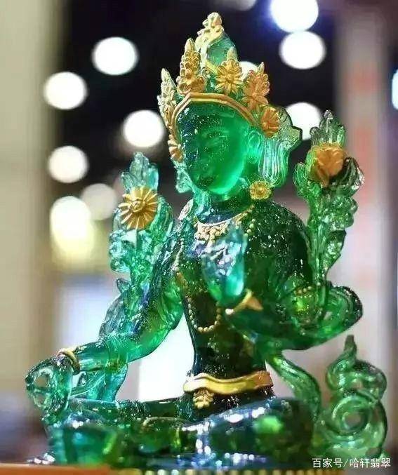 價值超10億的泰國國寶—翡翠玉佛,只有指定人士才能觸摸