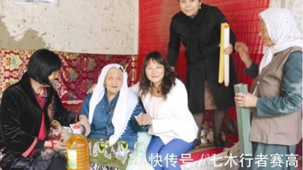 她生於清朝光緒12年 也就是1886年,現今135歲,沒長壽秘訣但愛吃之物:一般人難以下咽