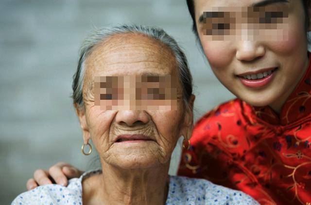 「我辭職了，你一個月六千，養得起我嗎？」「我沒想養你呀」