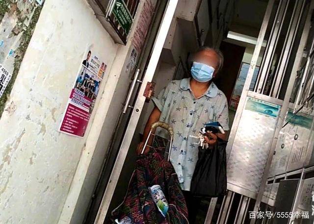 資產過億生活儉樸,對面走過,絕對不會想到她是億萬富翁