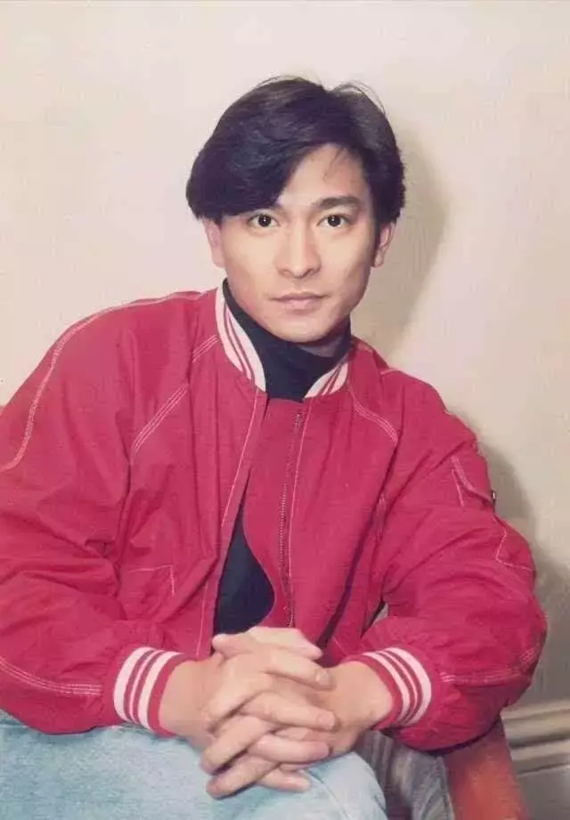 劉德華:成名後給父母買房、給兄弟姐妹買房買車,每年陪父母旅遊