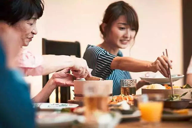 抓包閨蜜當小三奪愛!她狠心「嫁對方親哥謀復仇」今財產到手 報復代價曝光「被問後悔嗎?」回應掀熱議