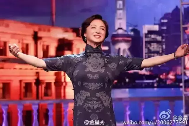 活出自我!她23歲娶妻 28歲「從男身變女人」38歲嫁人,如今53歲家庭和睦兒女雙全