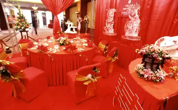 部門同事結婚「給全公司」發請柬!結果卻只有6人到場 隔天上班「看到公告」大家都傻了