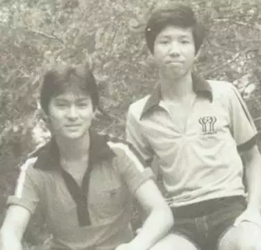劉德華:成名後給父母買房、給兄弟姐妹買房買車,每年陪父母旅遊