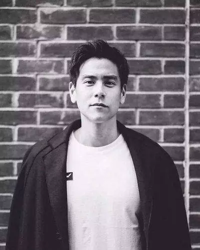 洪金寶收的兩個徒弟,一個發展成為一線明星,一個躺著就能賺錢
