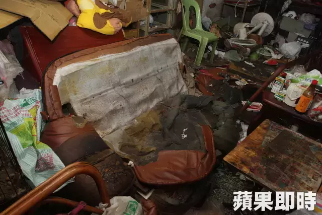 病死遭鼠啃食!回收嬤「月領7萬仍拮据」,鄰居揭「錢全都花在這」讓社工痛喊:愛心被濫用