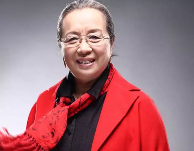 容嬤嬤「兒子」王雨,出道十年不溫不火,妻子卻憑一部劇一炮而紅