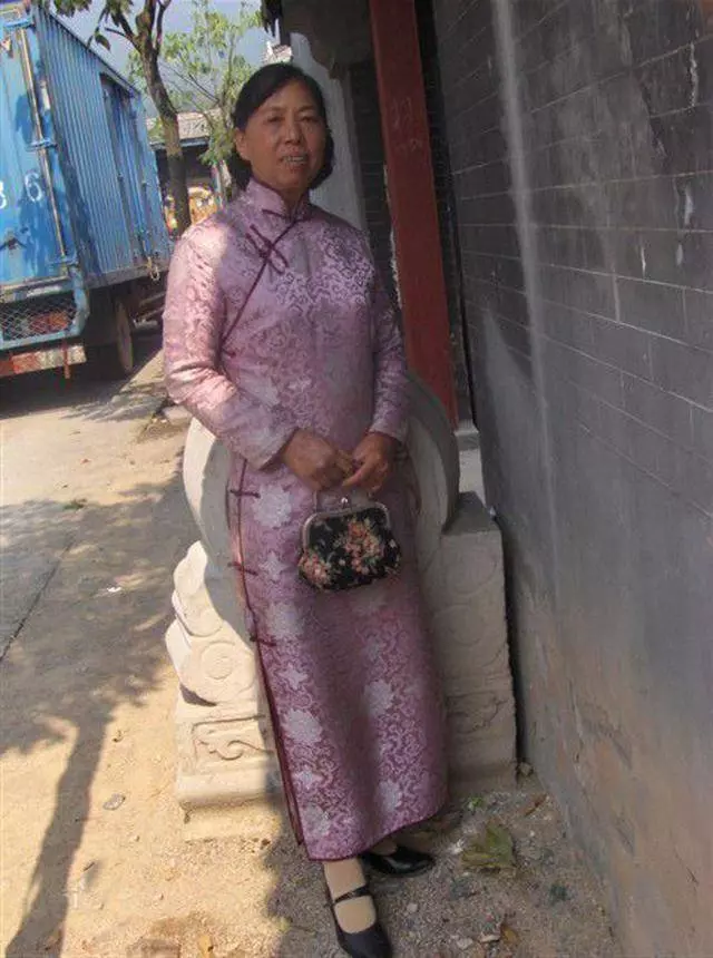 61歲出名成周星馳御用丑角,兩部戲賺兩套房坐擁千萬資產