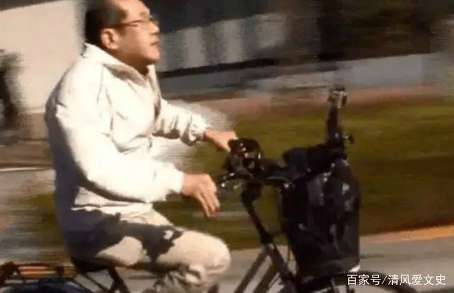 男子免費蹭吃蹭喝34年,從不花自己皮包一分錢