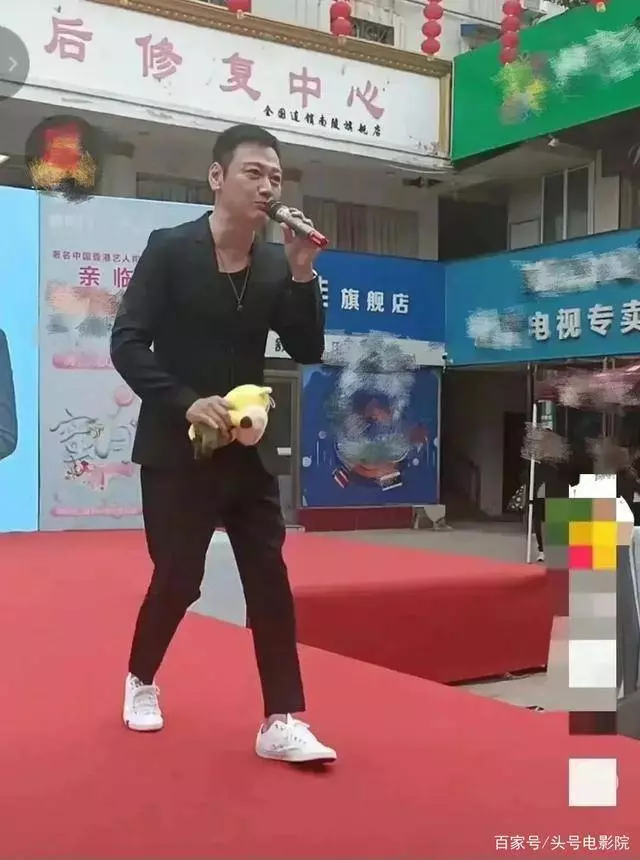 前TVB師奶剎手賣唱掙錢!58歲基本沒戲拍,吃老本26年