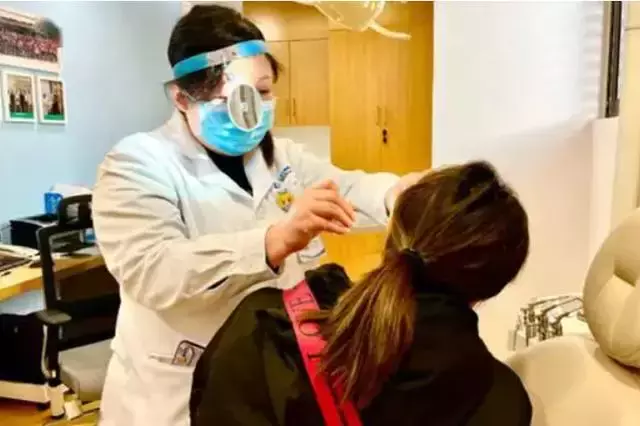 女孩天生聾啞,卻在22歲新婚後不久,因和丈夫吵架被氣得會說話