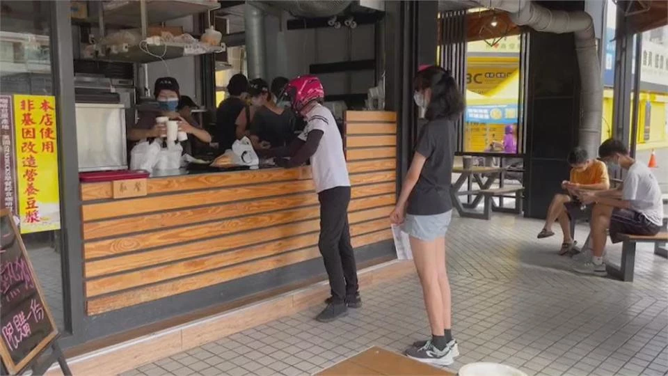 放鳥外送員60杯飲料 訂購人竟是「往生者」!生命園區:會有報應