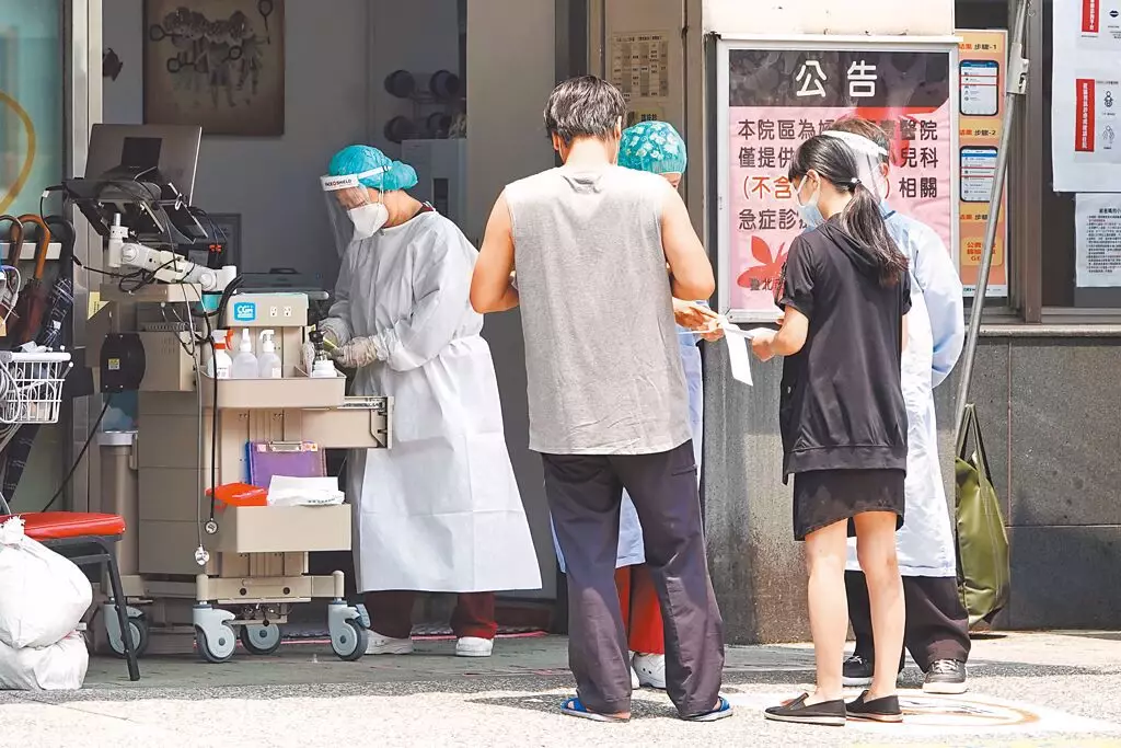 護理師逛全聯聽「廣播一串數字」緊張奔停車場 真相一出網友紛紛致上敬意