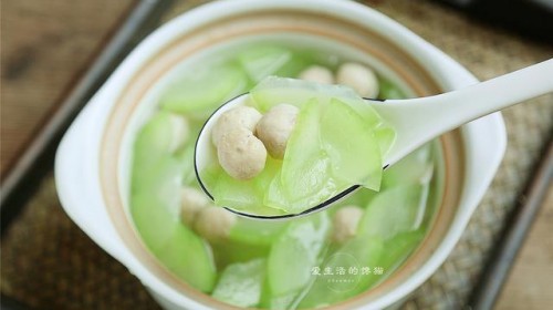 夏季上火沒胃口，9款清口去膩兒童湯水食譜，喝著腸胃舒服！