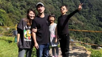 高山峰曝傷心過往，父母從小嗆到大：「你不滿意就搬出去」，爸爸罹癌震驚全家，媽媽無助求救他...讓他徹夜難以通好眠