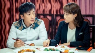 女友第一次來我家，不刷碗不做飯，完全把自己當客人，本來想和她提結婚，現在是不是要重新考慮？