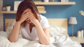 男友年薪150萬！爸媽嫌太少「逼分手」：要找有錢人，全家靠妳養