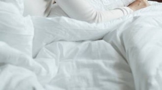 開房AA制「她少付300元」！男友竟跟媽告狀…結局超傻眼！