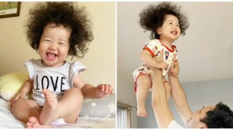 捲髮亂亂有夠Q❤️日本爸紀錄「女兒爆炸頭日常」爆紅　換髮型外出踏青「頭頂2顆小丸子」瞬間融化