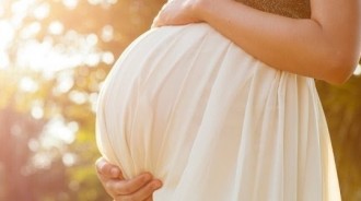 7次試管獲雙胞胎！師父曝「上輩子乞丐」醫驚：真沒有手　媽媽「捐百萬救女」結局網傻住