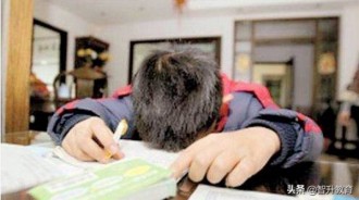 「爸爸，我太累了，讓我睡1分鐘」9歲男孩睡著再也沒睜開眼，爸爸崩潰大哭！網友：全是父母的錯.