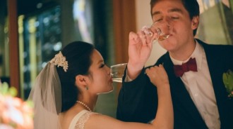 15年兄弟只包2600！新娘美送「要老公絕交」直呼厚臉皮　翻開禮金簿喊「看看我閨蜜」：比他們強太多