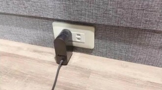 插座不通電！人妻拔插頭驚見老公藏私房錢…照片曝光：太高招