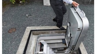 日男在自家後院建造「神秘地下室」一看到內部驚艷了：豪華私人天堂阿！