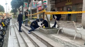 冷血刺殺超商店員！名師被起底「老爸是黑道高層」犯案後喊：有病全忘了　死者爸爸一聽「心酸說話了」 
