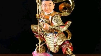 跟太子爺打賭！他不知好歹：「真有神力算我輸！」　隔天起床「客廳詭異狀況」求饒再也不敢 