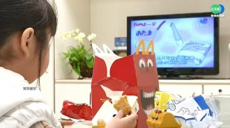 9歲就來初經！女童就醫「全身長滿痘痘」　醫師一看「脖子黑黑洗不掉」愣住：已是糖尿病前期 