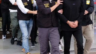 安以軒老公、吳佩慈男友出事了！驚傳「非法吸金532億」遭起訴「作案過程曝光」她憔悴回應了 