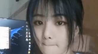 一張嘴毀掉一張臉？「抿嘴」小姐姐顏值超高，張開嘴那刻 網友：打擾了 