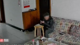 8旬翁收包裹「回家猝ㄙˇ」！妻崩潰求償200萬：為何外送員不送上樓