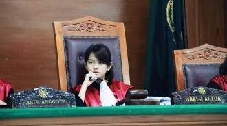 正妹法官「反差萌美翻」爆紅全網　起底身份「超猛高學歷」圈粉萬人：私下更美！ 