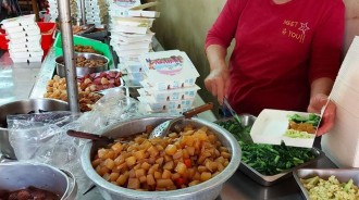 賣便當做功德？高雄驚見超澎湃「5菜+3種肉便當」只要銅板價，佛心老闆「堅持抗漲原因曝光」感動全網 