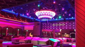 為了認識大老闆！老公「一直上酒店」全為了養家　人妻崩潰發問「誰能接受老公去」2派網友戰翻