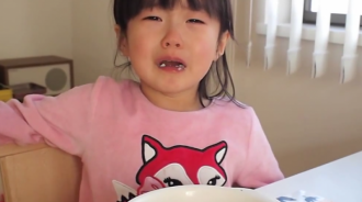 整天都在學才藝！4歲女兒崩潰「我只是個孩子」：活得好累　媽媽煎熬「我是為了她好」：以後會感謝我 