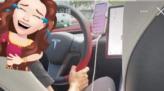 傻妹搭Uber炫照「瑪莎拉蒂好帥」 網看方向笑瘋：這瑪莎他弟