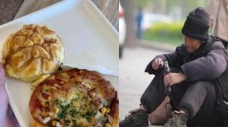他買麵包想讓街友吃飽，還多給50元銅板，沒想到一轉頭愣住：這社會怎麼了？