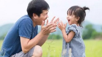新手爸姓「久」超罕見！他霸氣用「2字幫女兒取名」　媽一聽超害羞：「一天聽一遍也不夠」  